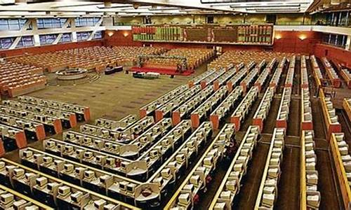 郑州证券交易中心王秦主任(郑州证券市场)_https://www.dcjwmf.com_上期所_第1张